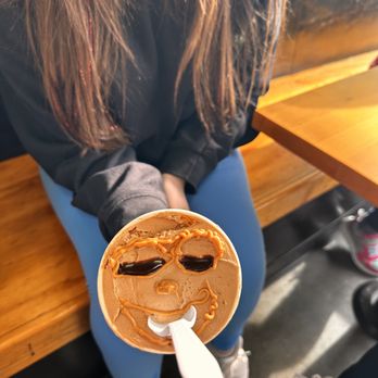 Buzzed Bull Creamery - Desserts Near Me - Pigeon Forge, Tennessee