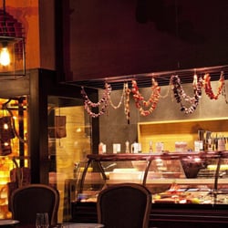Beş Bıçak Steakhouse - Kasap - Tezgah dolabı çok şık ve lezzetli gözüküyor