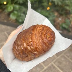 Desnudo Coffee - Epicerie chocolatine (chocolate croissant with 70% Colombian chocolate)