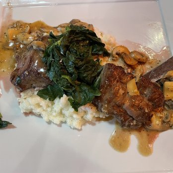 Armani's Cucina - Kerry's Steak Marsala - Pizza Near Me - Vero Beach, Florida