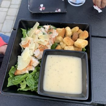 Pollard 107 South - Salad with Chicken - Steakhouses Near Me - Vinton, Virginia Pollard 107 South - Salad with Chicken - Steakhouses Near Me - Vinton, Virginia