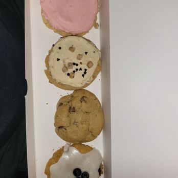 Crumbl - Brighton - Bakeries Near Me - Boston, Massachusetts