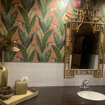KUBA RESTAURANT - Cute Bathroom lol - Cuban Near Me - Fort Lee, New Jersey