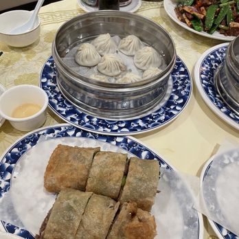 Mama Lu’s Dumpling House - Xiao long bao and beef wrap(6) - Chinese Near Me - Pasadena, California Mama Lu’s Dumpling House - Xiao long bao and beef wrap(6) - Chinese Near Me - Pasadena, California