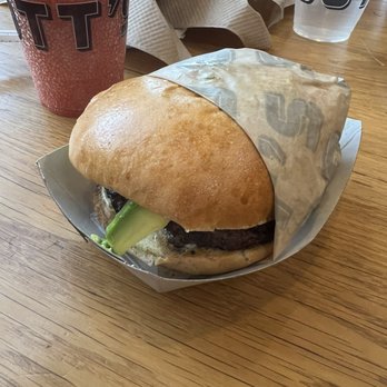 Gott's Roadside - Texas Avocado Burger - Salad Near Me - Walnut Creek, California Gott's Roadside - Texas Avocado Burger - Salad Near Me - Walnut Creek, California