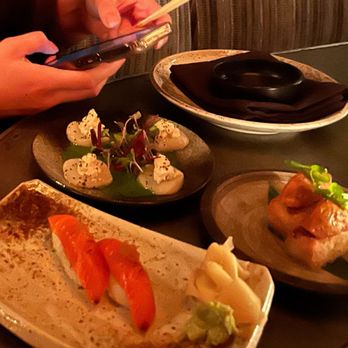 Double Knot - Salmon nigiri, Tuna Rice Cracker, Scallop - Sushi Bars Near Me - Philadelphia, Pennsylvania