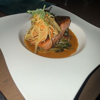 Stage Restaurant - Crispy salmon - New American Near Me - Honolulu, Hawaii Stage Restaurant - Crispy salmon - New American Near Me - Honolulu, Hawaii