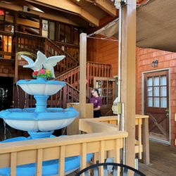 Mexico Lindo & Seafood Restaurant - The fountain of you