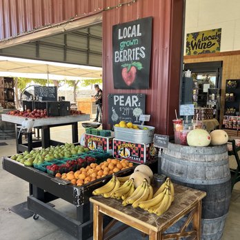 Deltas Farmers Market - Summer fruits and veggies - Farmers Market Near Me - Isleton, California Deltas Farmers Market - Summer fruits and veggies - Farmers Market Near Me - Isleton, California