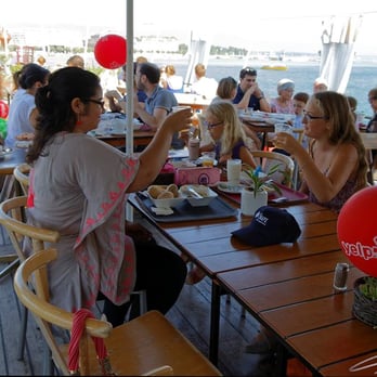 Le Boat Brunch - Même une mini yelpeuse :-) - Breakfast & Brunch Near Me - Geneva, GE