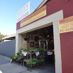 Hoff's Furniture Market - Front door.