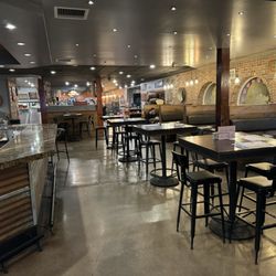 The Original Pizza Cookery - Interior
