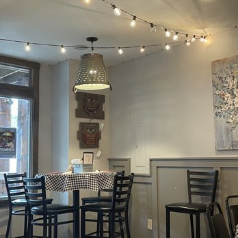 Cantaberry - Inside of restaurant - New American Near Me - Blue Ridge, Georgia