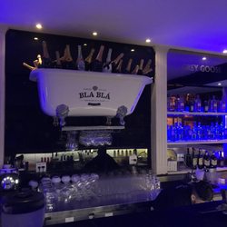 Bla Blá Champanheria - Section of bar