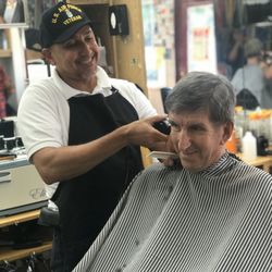 Roland's Unisex Barber Shop - Standard Hair Cut