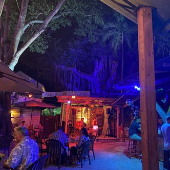 Blue Heaven - Live music and cool trees/atmosphere at Blue Heaven - Breakfast & Brunch Near Me - Key West, Florida