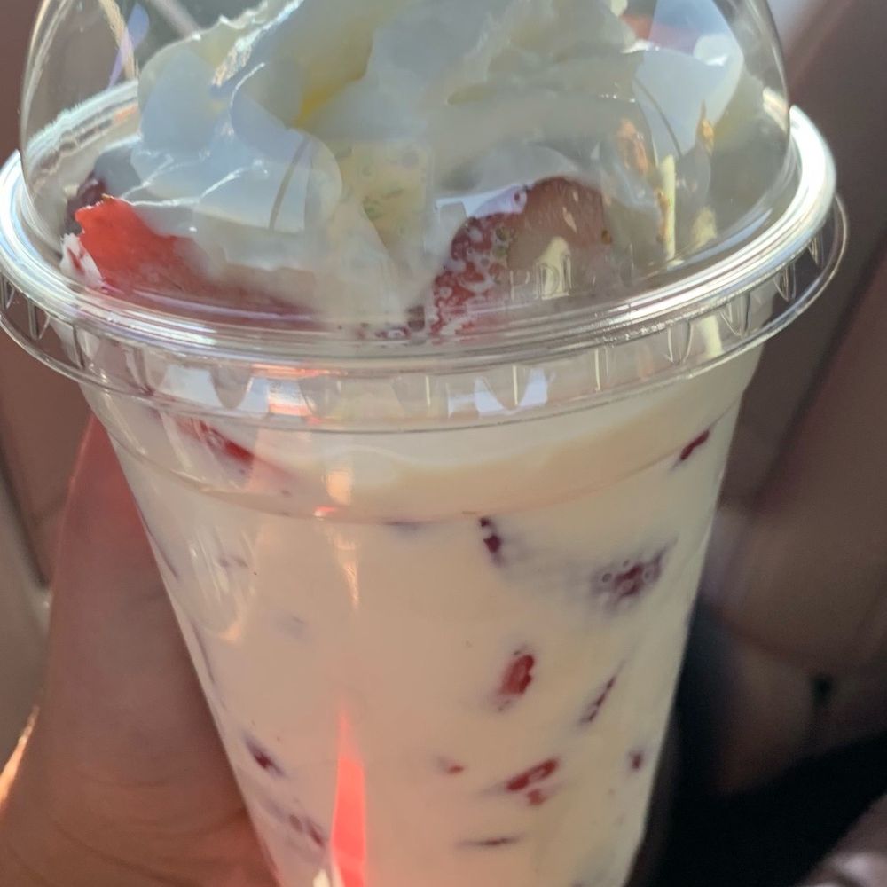El Mango Loco - Fresas en crema - Ice Cream & Frozen Yogurt Near Me - Universal City, Texas El Mango Loco - Fresas en crema - Ice Cream & Frozen Yogurt Near Me - Universal City, Texas