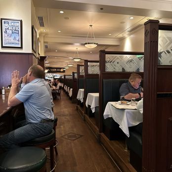801 Chophouse - Restaurant - Steakhouses Near Me - Omaha, Nebraska