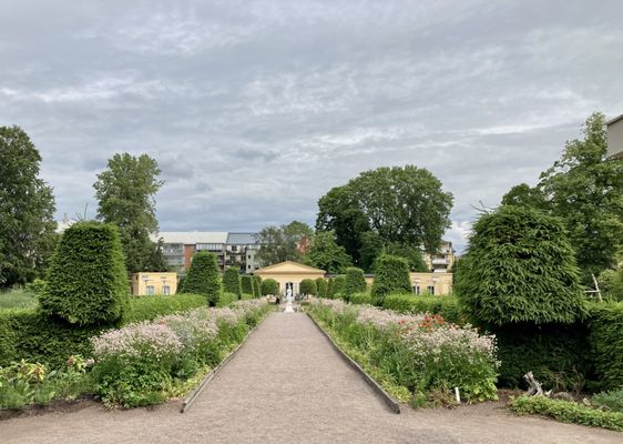 The Linnaeus Museum by null