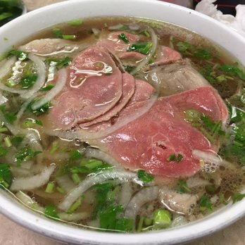 Pho An Hoa - Tai Nam Gan - Beef Noodle Soup with Rare Eye Round Steak, Well Done Brisket, and Soft Tendon - Vietnamese Near Me - San Leandro, California Pho An Hoa - Tai Nam Gan - Beef Noodle Soup with Rare Eye Round Steak, Well Done Brisket, and Soft Tendon - Vietnamese Near Me - San Leandro, California