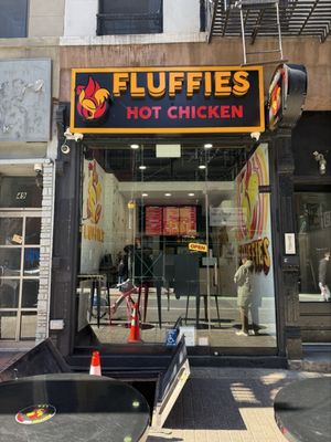 Fluffies Hot Chicken by null