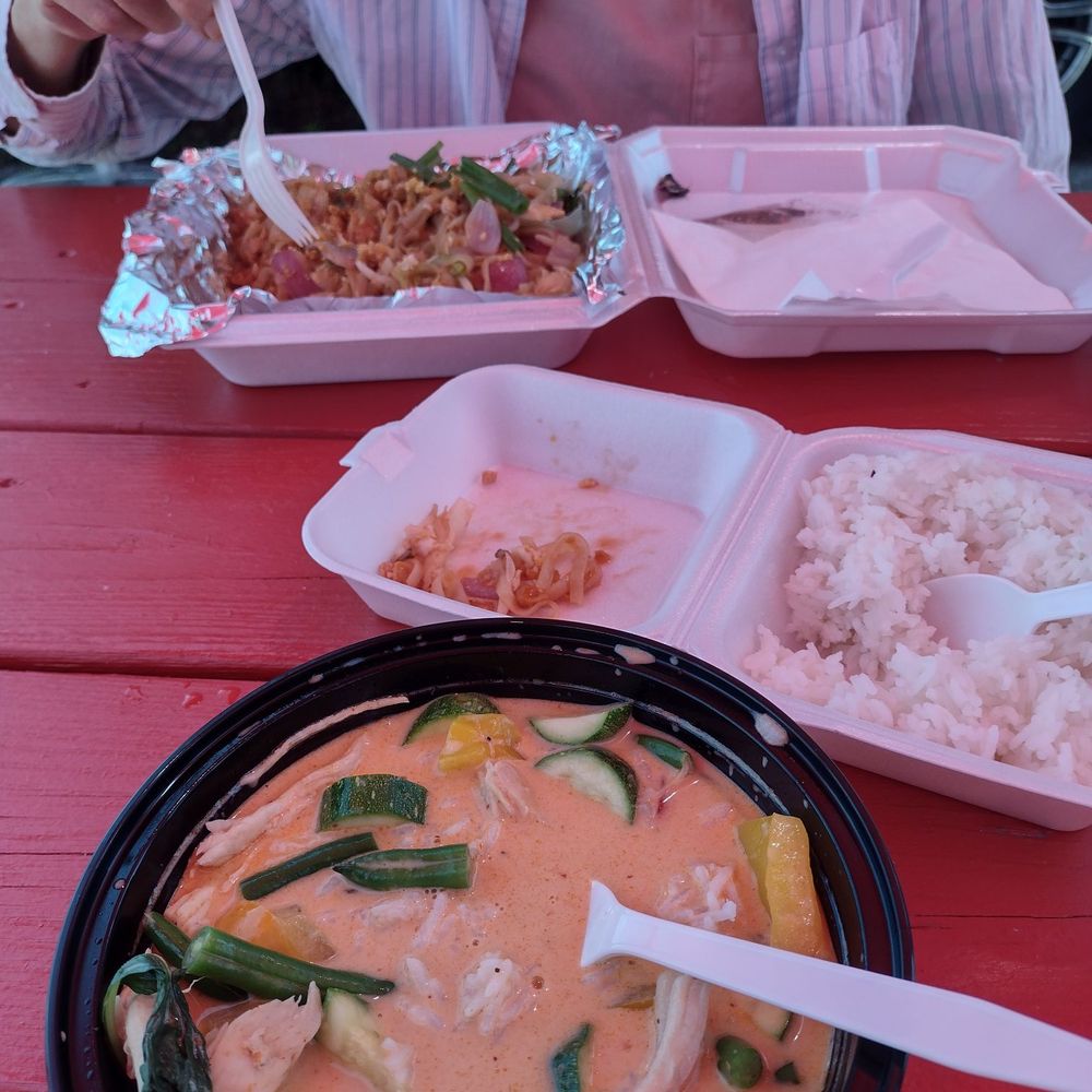 Thai Cottage Cuisine - Food Trucks Near Me - Muskegon, Michigan