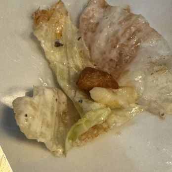 Hurley's à Yul - Brown lettuce in wedge salad. Ew. - Pubs Near Me - Dorval, Quebec Hurley's à Yul - Brown lettuce in wedge salad. Ew. - Pubs Near Me - Dorval, Quebec