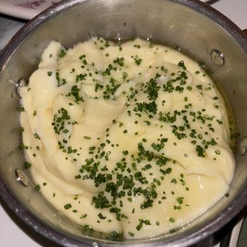 Dana's - Pommes puree - Cocktail Bars Near Me - Fort Wayne, Indiana