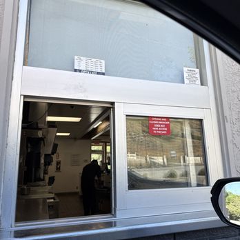 Carl's Jr - Drive thru -2026 - Fast Food Near Me - Gorman, California