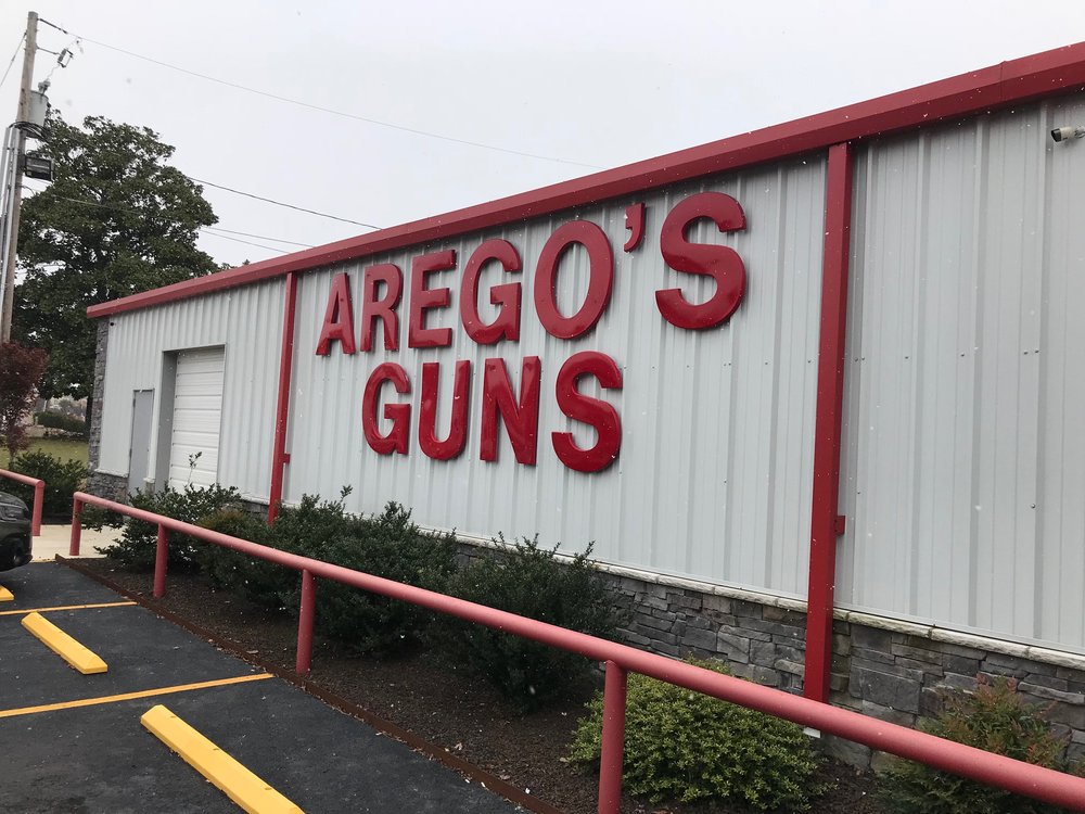 AREGO’S GUNS - Updated January 2025 - 21 Reviews - 532 Airport Rd, Hot