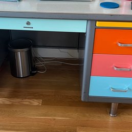 "Colorful desk" - late 1950s. Makes my home office feel joyful. "Colorful desk" - late 1950s. Makes my home office feel joyful.