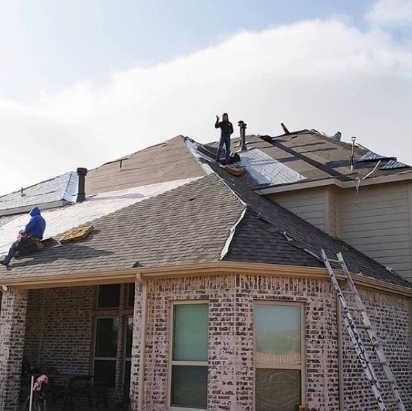 Slide of Lowry Roofing McKinney