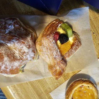 Paris Baguette - King cream pastry, fruit tart, and egg custard tart - Bakeries Near Me - Parker, Colorado Paris Baguette - King cream pastry, fruit tart, and egg custard tart - Bakeries Near Me - Parker, Colorado