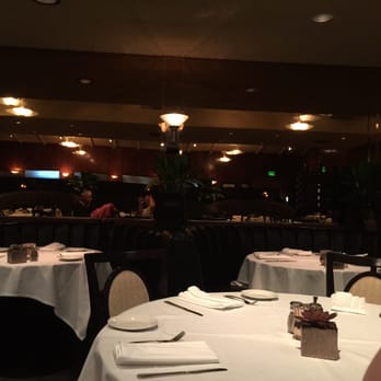 Dal Rae Restaurant - Dark empty interior during lunch - Steakhouses Near Me - Pico Rivera, California Dal Rae Restaurant - Dark empty interior during lunch - Steakhouses Near Me - Pico Rivera, California