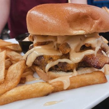 Lemonade House Grille - a cheeseburger and french fries - Barbeque Near Me - Doniphan, Missouri