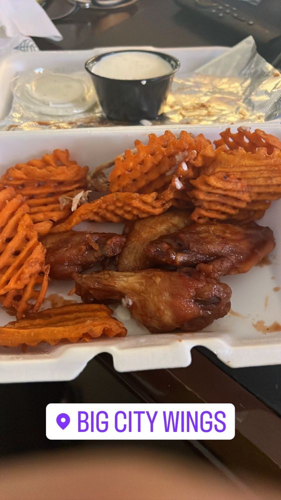 BIG CITY WINGS 40 Photos & 45 Reviews 3815 W Grand Pkwy N, Katy