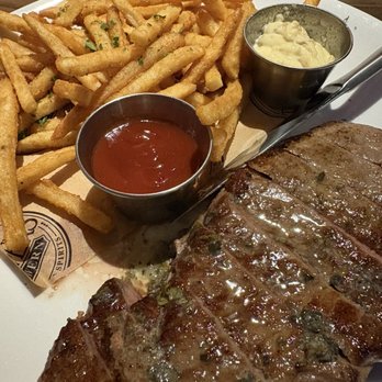 Taffer’s Tavern Orlando - Steak Frites - Wine Bars Near Me - Orlando, Florida