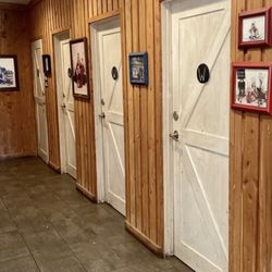 Schobels Restaurant - Clean restrooms
