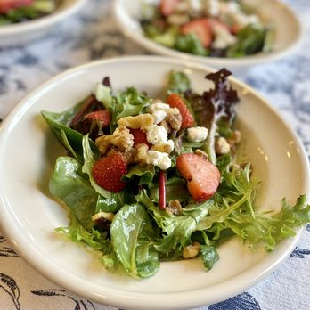 Daily Chew Catering - Strawberry Goat Cheese Salad - Caterers Near Me Daily Chew Catering - Strawberry Goat Cheese Salad - Caterers Near Me