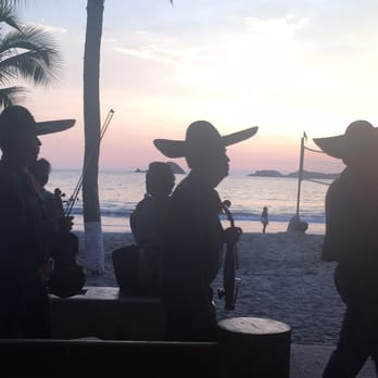 Pacifica Grand - Live Mariachi band! - Resorts Near Me - Zihuatanejo de Azueta, GRO