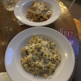 Due' Cucina - Capitol Hill - Mushroom & White Truffle oil pasta and short rib ragu pasta - Italian Near Me - Seattle, Washington