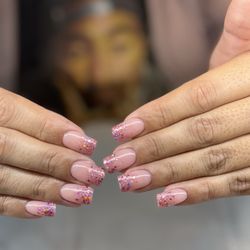 Modern Nails & Spa - Billder gel by Mimi