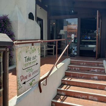Robins Restaurant - New American Near Me - Cambria, California Robins Restaurant - New American Near Me - Cambria, California