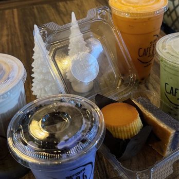 Cafe 86 - Ube Butter Bars Mini Thai Tea Monster Milkshake Matcha Latte Ube Monster Milkshake Thai Tea Monster Milkshake Thai Tea - Desserts Near Me - Antioch, California