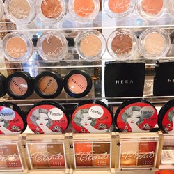 I love these eyeshadows