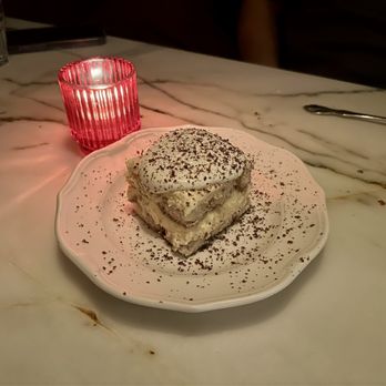 Donna's - Tiramisu - Italian Near Me - Los Angeles, California Donna's - Tiramisu - Italian Near Me - Los Angeles, California