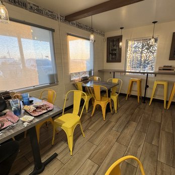 Papa Bears Barbeque - Interior - Food Trucks Near Me - Apache Junction, Arizona
