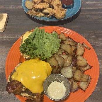 Blue Crab Restaurant - Breakfast burger - Seafood Near Me - West Point, Virginia