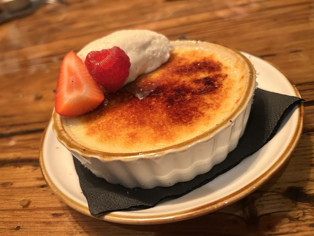 EARTH AT HIDDEN POND, Kennebunkport, Maine 354 Goose Rocks Rd