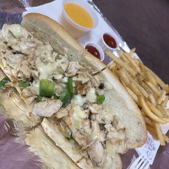 Ishkabibble's - Chicken cheesesteak with onion and peppers - American Near Me - Philadelphia, Pennsylvania